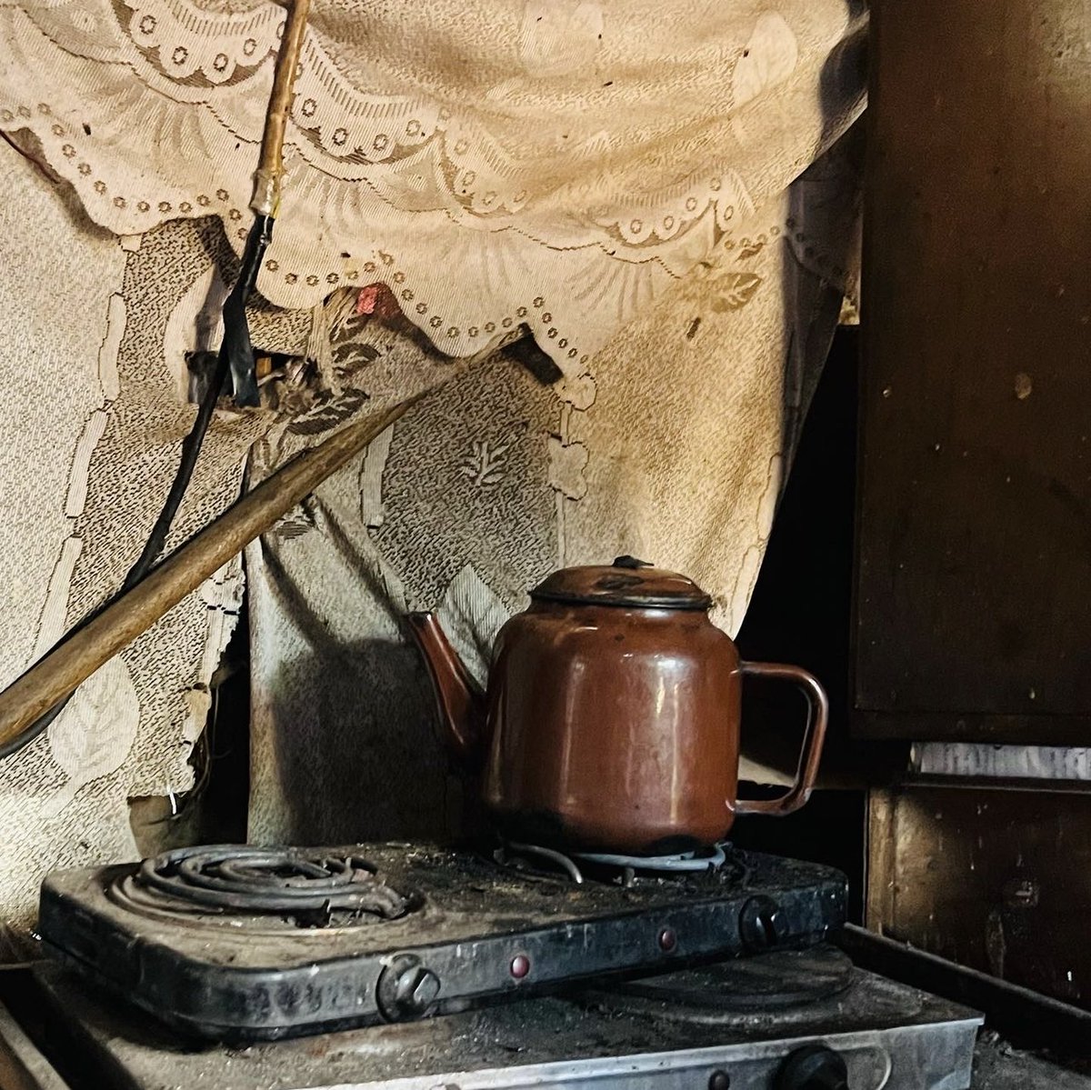 Mbare homes 💚

We have a good social contract with the community, we visit them in their homes and support them with groceries and 
#mentalhealth awareness

Please help us to support more families with groceries 

@zambezi40 <a href="/iamglowmacc/">ClariSon</a> <a href="/tdzuda/">iCon.Bee🐝</a> <a href="/kukuewaishe/">kukuewaishe the community champion</a> <a href="/tisaneg/">Tinashe Goronga (He/Him)</a> <a href="/mbilez24zw/">Mbilez24</a>