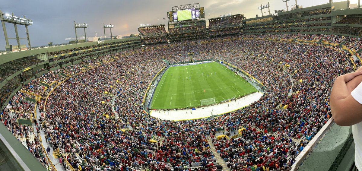 Scott Tappa (@scotttappa) on Twitter photo Amazing night in Green Bay for the first soccer game at <a href="/LambeauField/">Lambeau Field</a>! Thanks to Bayern and City for visiting Wisconsin. Amazing night in Green Bay for the first soccer game at <a href="/LambeauField/">Lambeau Field</a>! Thanks to Bayern and City for visiting Wisconsin.