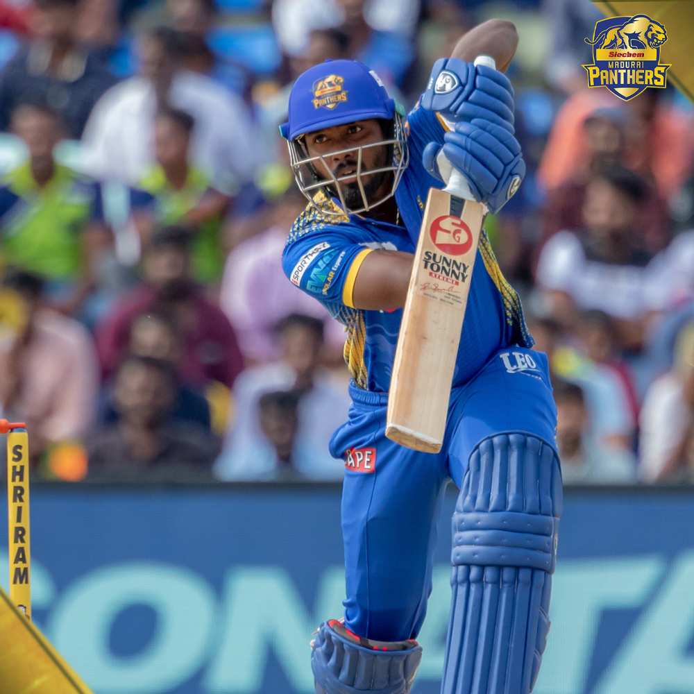 maduraipanthers's tweet photo. 📸 Some photos from today's victory over Trichy Warriors. 

🔵 𝐖𝐞 𝐚𝐫𝐞 𝐞𝐧𝐭𝐞𝐫𝐢𝐧𝐠 𝐭𝐡𝐞 𝐩𝐥𝐚𝐲𝐨𝐟𝐟𝐬 𝐰𝐢𝐭𝐡 𝐚 𝐰𝐢𝐧𝐧𝐢𝐧𝐠 𝐦𝐨𝐦𝐞𝐧𝐭𝐮𝐦!

#SMPvRTW #TNPL #TNPL2022 #MaduraiPanthers #PoduSakkaPodu https://t.co/8kgFx4QmrE