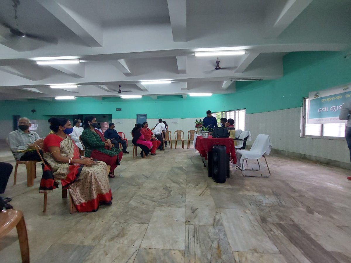 bmcbbsr's tweet photo. Mo Ward meeting was organised today at ward-11 under North Zone.
BMC Addl Commissioner, along with Team BMC interacted with community in the #MoWard Baithaka. Community Participation is the key to make a ward beautiful.
#MoWardMeeting
@CMO_Odisha @MoSarkar5T @HUDDeptOdisha https://t.co/9Uo7lgeK5o