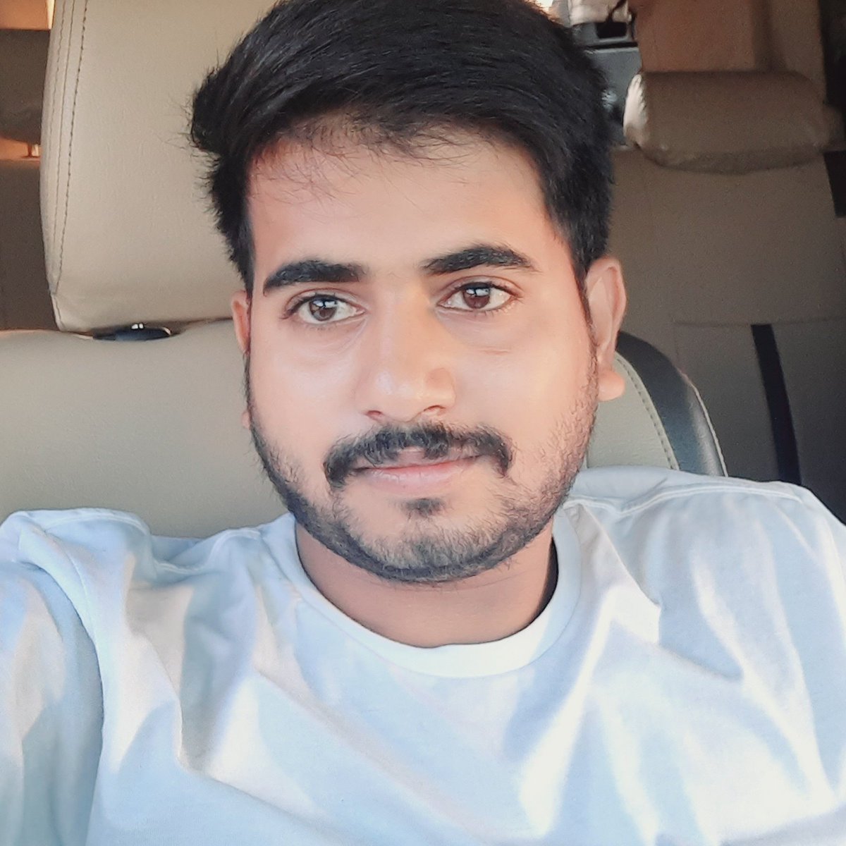 rajeshkumarjmm's tweet photo. #NewProfilePic https://t.co/aL7HIuUWuB