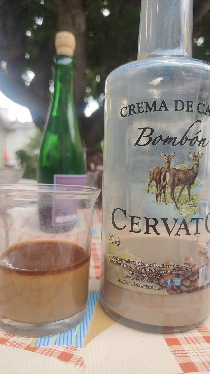 TerrorViriathus's tweet photo. Después de comer, el café con Crema de Café Cervato @culebranocalla https://t.co/2XcLVOWtGL