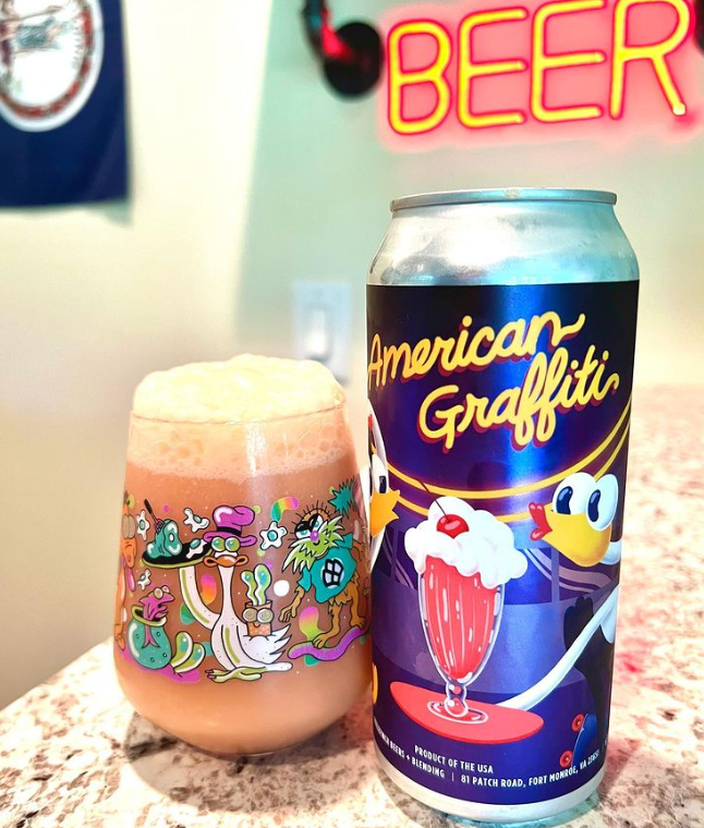 hopculturemag's tweet photo. The #RadCan + the #HCSwag = chef's kiss!
Shout out to IG user the_sour_snob for tagging us in this photo of our Hop Culture drinkware and this @OozlefinchBeers beer! https://t.co/i88znvCRQZ
