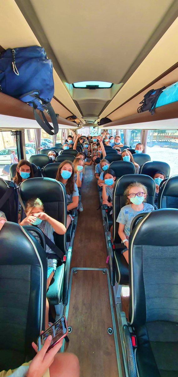 uclesfnx's tweet photo. Ya han salido los buses en dirección a Madrid #elveranodesuvida https://t.co/z4i1PHHMqM