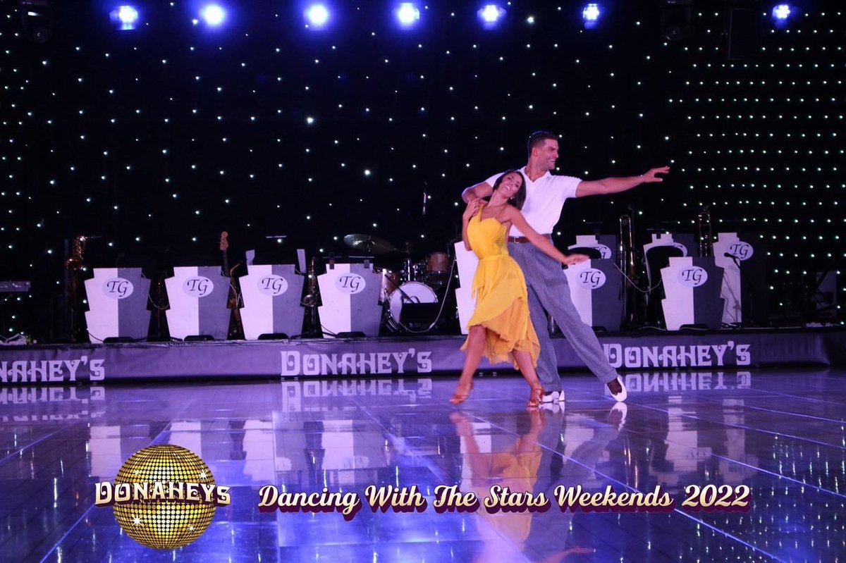 Donaheys's tweet photo. Spectacular showcase from @JManrara and @AljazSkorjanec 🤍 

You blew us away - A-MA-ZING! ✨ Thank you so much, looking forward to seeing you in 2023 👋🏼 

#Donaheys #DancingWithTheStars #JanetteManrara #AljazSkorJanec #Dancing #DanceWeekends #DanceWorkshops #StrictlyStars https://t.co/xhYwqbkCDs