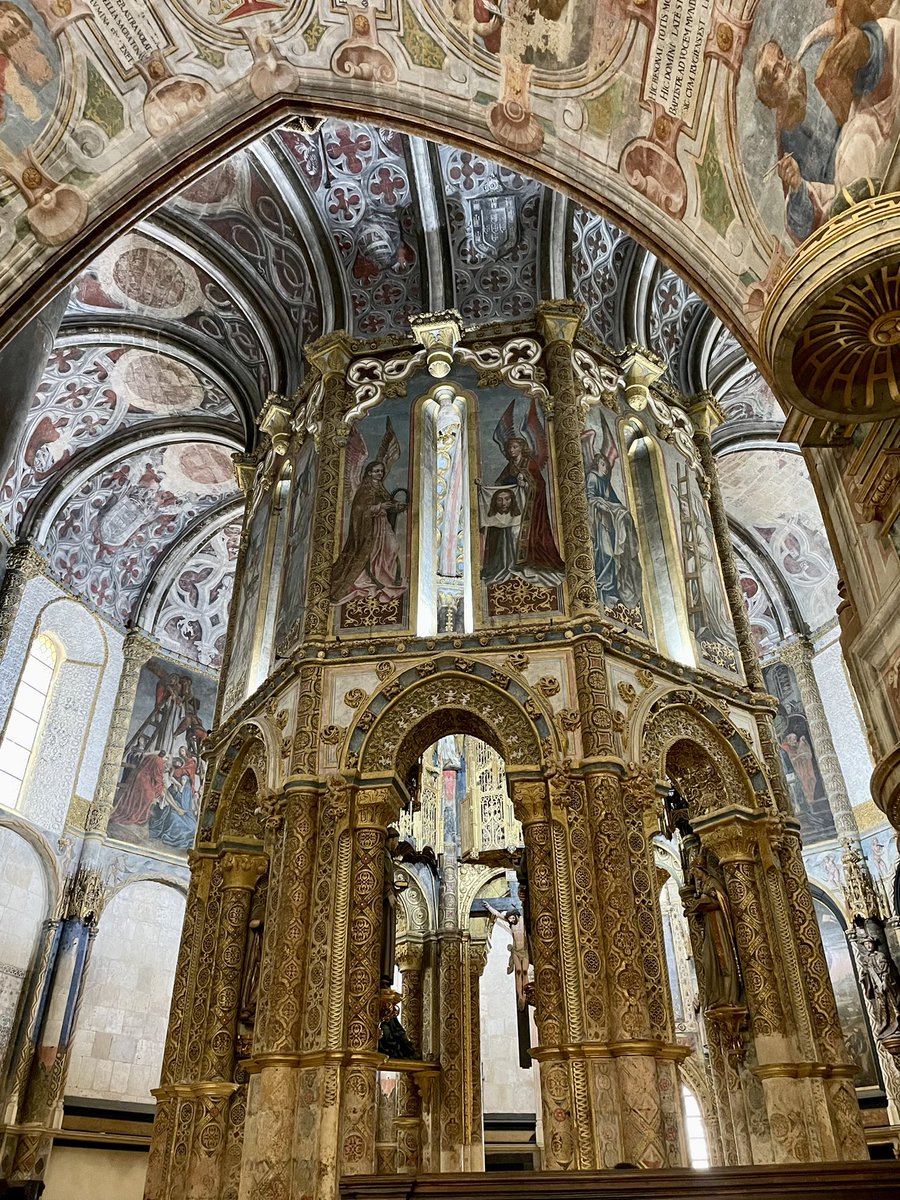 B_F_Hamilton's tweet photo. Last minute trip to properly explore the Convento de Christo in Tomar 🇵🇹 😍 https://t.co/EZNNlMfbyE