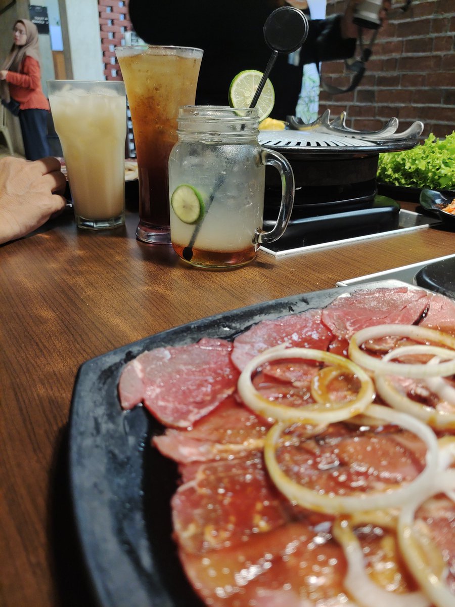 jonpaijo's tweet photo. Lanjut kuliner sore, sebelum cus balik. Wareg https://t.co/gP6OaOGTTs