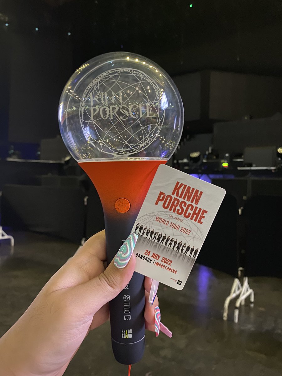 perciellq's tweet photo. จะไปกับแสงสีกับปีกที่สวยๆ 🫧🫶🏻 ตื่นเต้นนน
#KinnPorscheWorldTour #KPworldtourD1 https://t.co/ZEu8VOxVBx