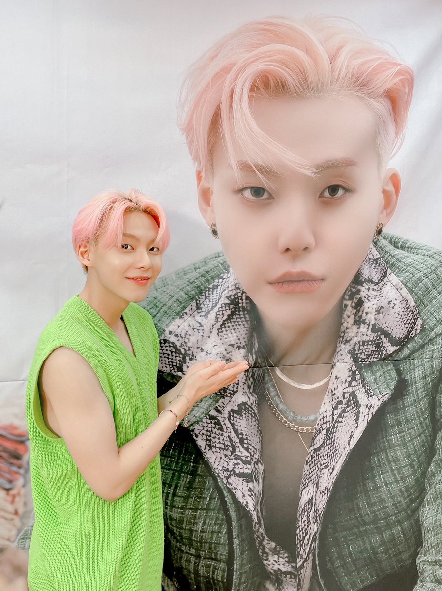 히힣 됸리 덕분에 좋은 주말~~~❤❤❤

#우진영 #WOOJINYOUNG
#2nd_Mini_Album #DELICIOUS
#Delicious #여긴_너무_Delicious 😋