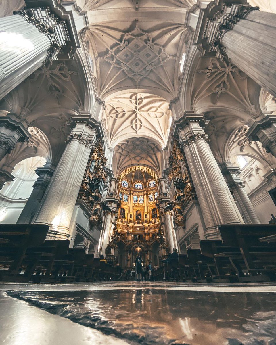 Catedral de Granada

Muchas gracias por esta preciosa imagen @darioromerophoto (IG)

Atrévete a redescubrir España <a href="/tierra_del_sur/">KAGS</a> (IG) 👈🏽

#enfoque_spain #tierradelsur #catedral #granada