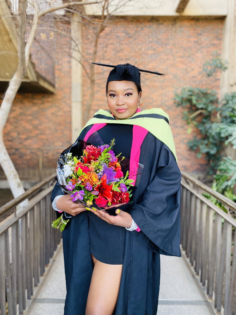 KabiniTracy's tweet photo. I did that 🙏♥️🥺🎓 https://t.co/qCZid7ZdCP
