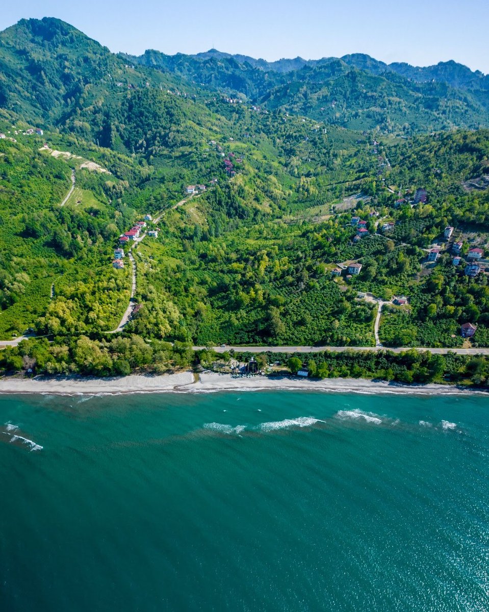 GoTurkiye's tweet photo. Ready for beautiful seas and white sands on the Black Sea coast? Visit #ÇakaBeach!

To learn more, visit our official page: https://t.co/FTkrpxj6nz https://t.co/RWMdDeTuMv
