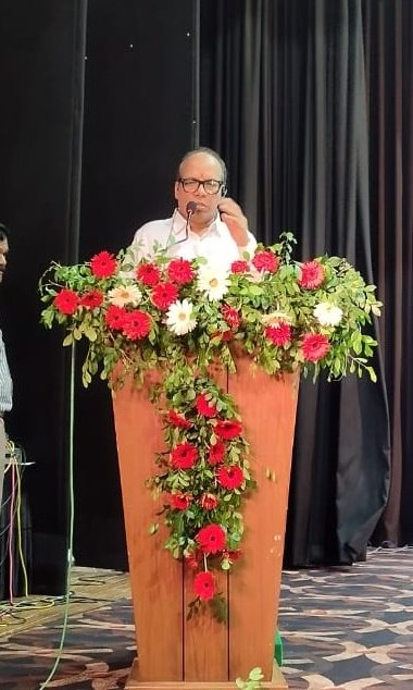AreeshaSafdar's tweet photo. Vijay kumar shared a very knowledgeable session with us, which was about history of archeological artifacts of kannauj.
#gaathamahotsav
#gaathaincsjmu
#gaatha2022
#गाथा_महोत्सव22
#CSJM_University
@vpathakin https://t.co/mxUstguRR4