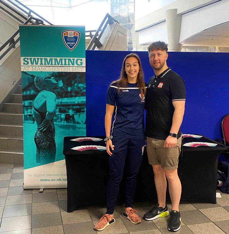 Chloe Golding tweet media