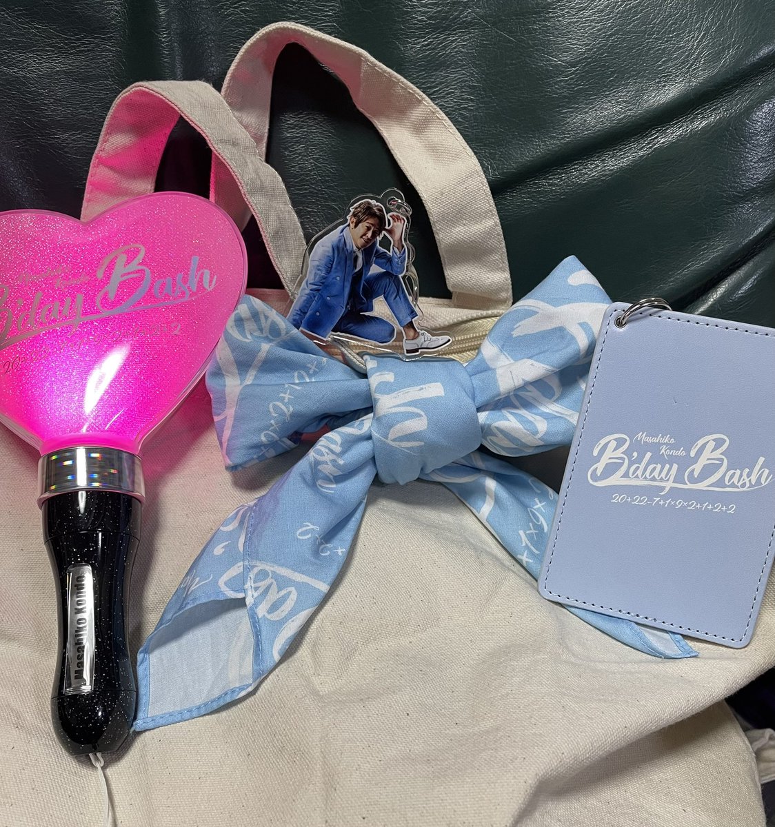 reila24's tweet photo. コレがやりたくてバンダナも買いました😊
#楽しかった思い出
#Bday_Bash https://t.co/7YHVDOb6p0
