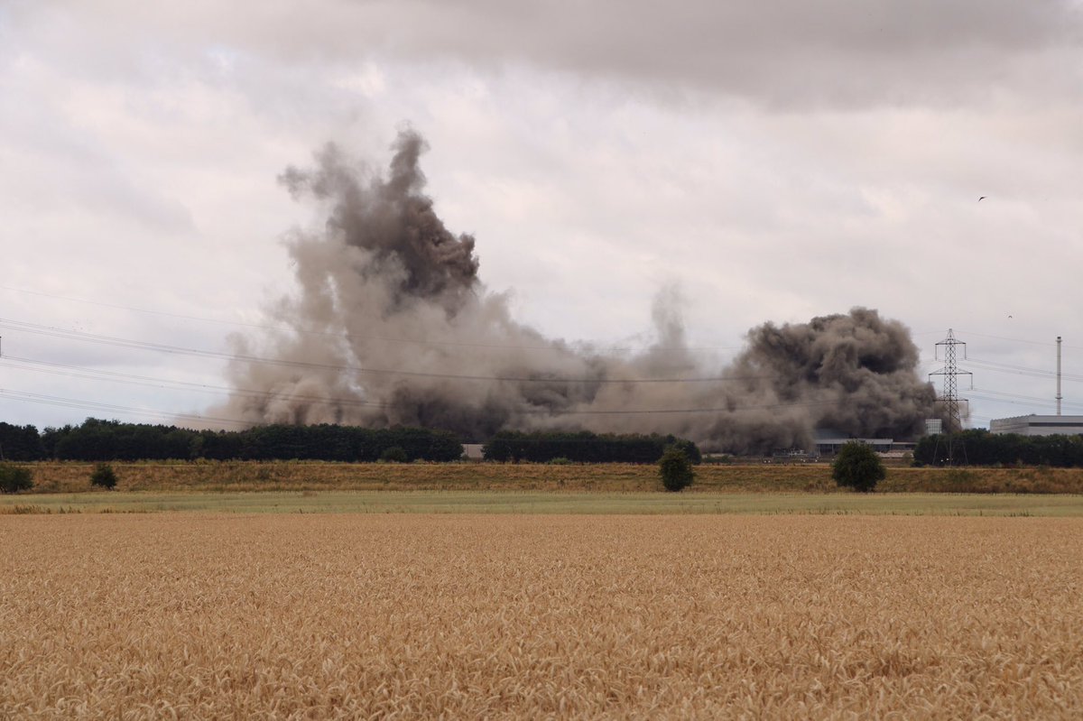 The demolition of the chimney and remaining boiler hall at Eggborough Power Station this morning - a final set of explosions at 10am bringing to an end 55 years of power generating history on the site.