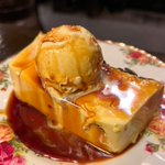 カラメルとアイスのハーモニーが最高!食べ応えのある「西原プリン」。