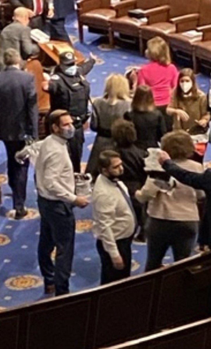 goRubenRuben's tweet photo. Let give a big shout out to Democrats @RepSwalwell and @RubenGallego for not running and staying to defend our constitution. Si Se Puede! Gracias Democrats! #HawleyIsACoward #HaulingAssHawley #fliptoBlue #ActUP22 https://t.co/45qA6WKbsr