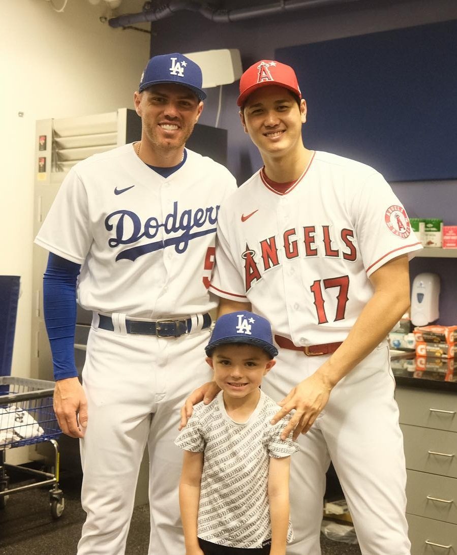 Shohei Ohtani and Freddie Freeman and a big Shohei fan Freeman's