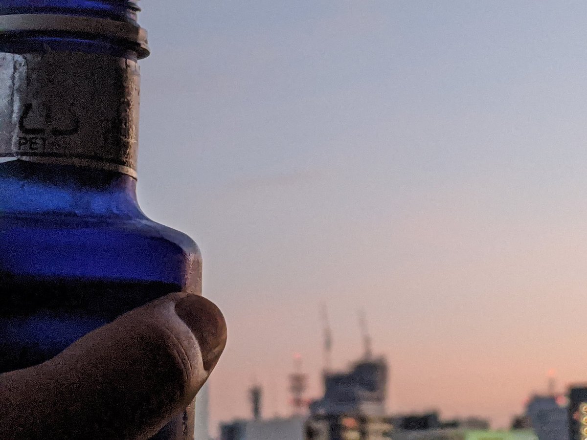 noah_saito's tweet photo. After working up a sweat, the water tastes good with the evening breeze.
It had been a while since I felt it was Sunday.
#noah_ghc #wrestleUNIVERSE #Akitoshi https://t.co/RAz30xmRbp