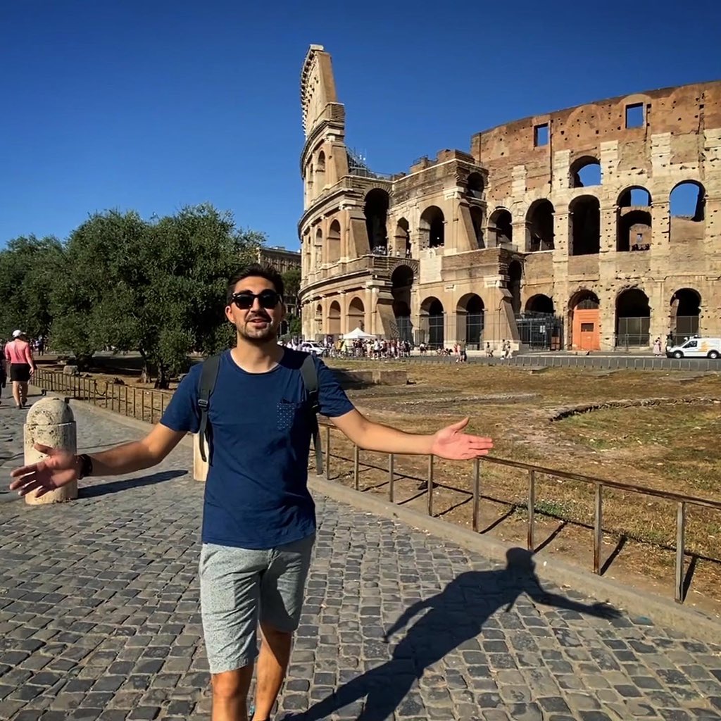 RomaOra_it's tweet photo. Buona domenica con alcuni frame dai nostri ultimi video!
Siamo sempre entusiasti di raccontarvi #Roma ogni giorno, dai suoi monumenti più iconici -come il #Colosseo- ai suoi angoli più nascosti.
I video li trovate come sempre nella Pagina FB e nel Canale YT di #RomaOra https://t.co/2Z5h0jZOhu