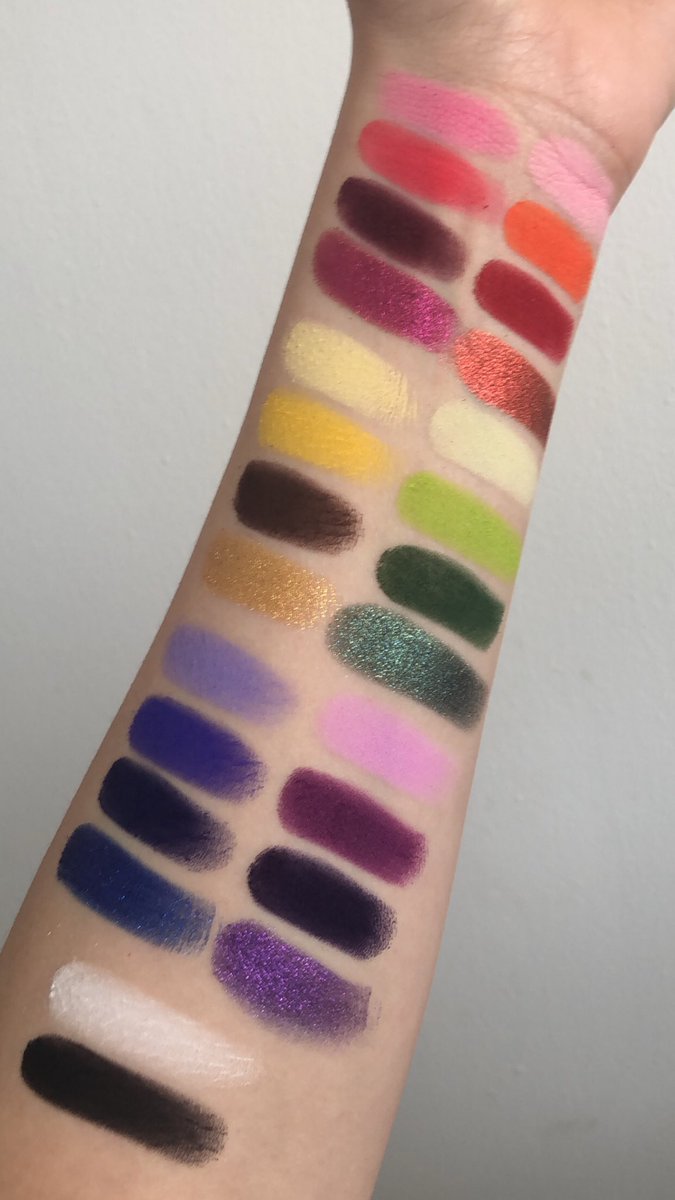 Oh shes pretty @blendbunnycos PRIMAL