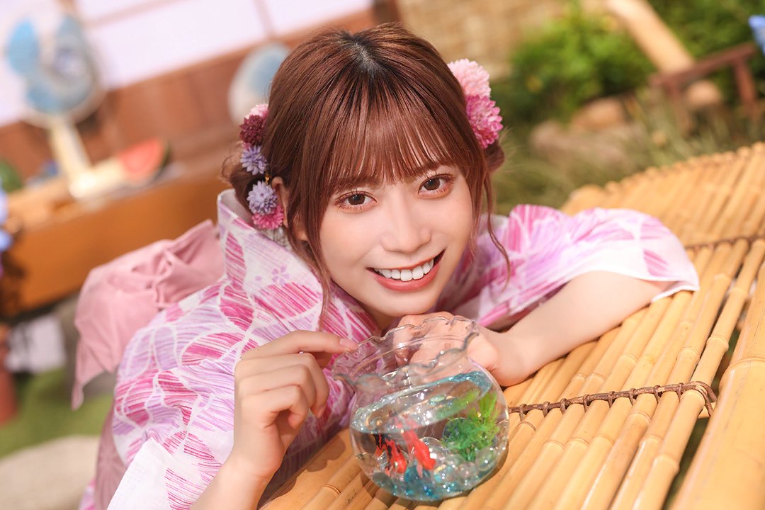 清夏彩る涼の装　東村芽依

#ユニエア 
#東村芽依