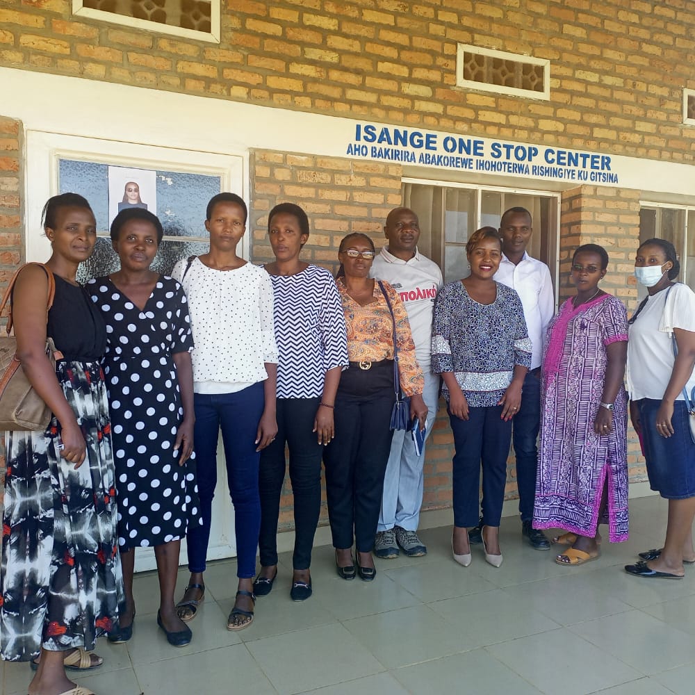 Avega_Agahozo_'s tweet photo. On this Saturday 23 July 2022, the team of #AVEGA_Agahozo staff [who work on; "Strengthening GBV Response and Prevention in Health Services Delivery: #SGBV_HSD Project] participated in a learning visit at #IsangeOneStopCenter of @NyamataHospital @BugeseraDistr https://t.co/DnOZRGufKe