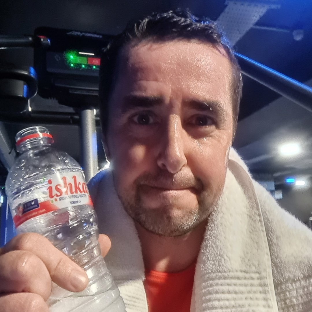 #NewProfilePic
Happy sunday #gym #CardioTwitter