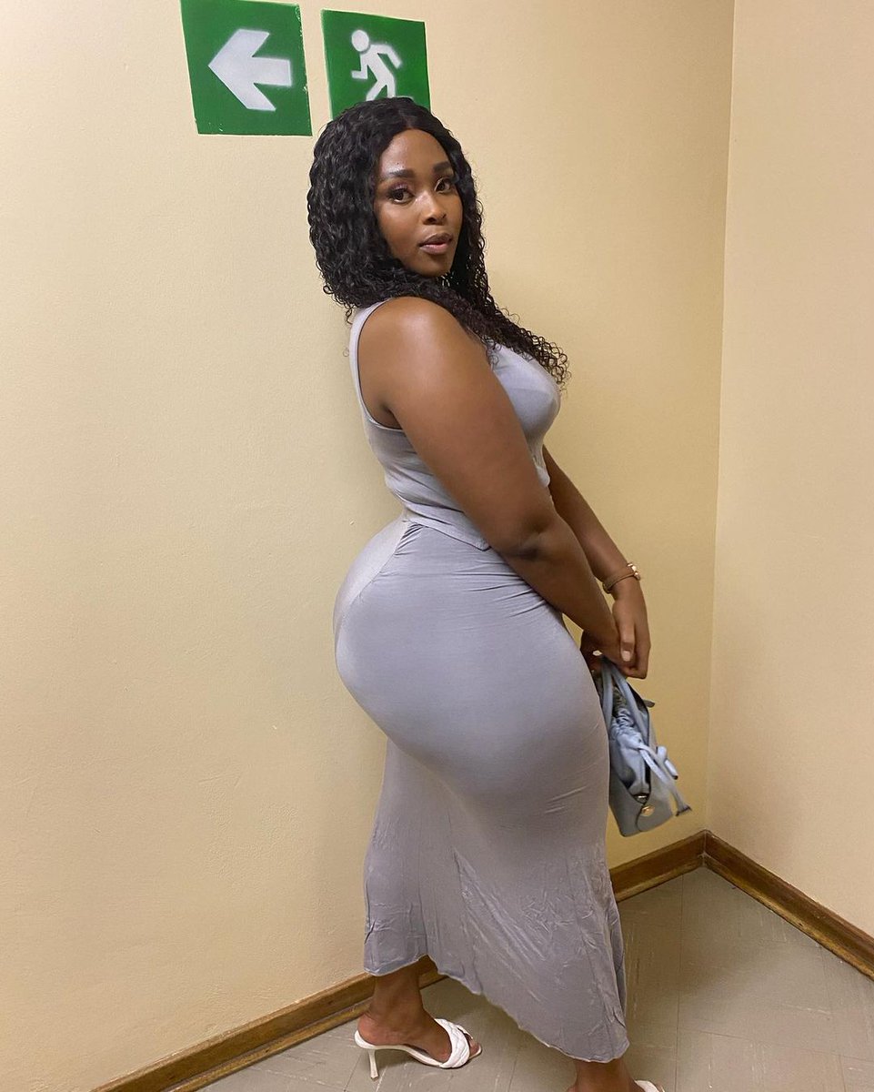 Popilapha's tweet photo. @mlota_azola Sanbona #uMjoloWithAzola I could be the Key to your Happiness 😍 Bandla https://t.co/FeNudn3xnY