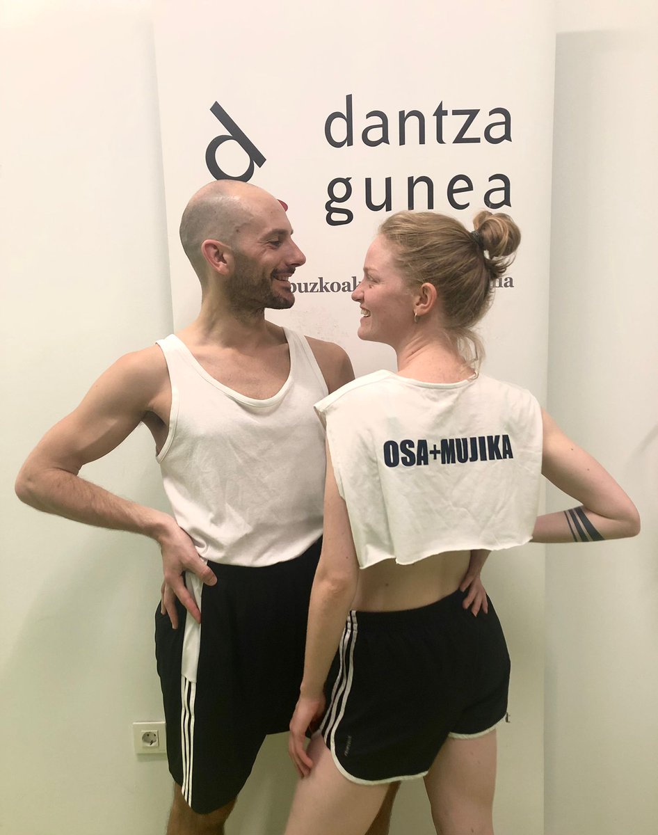 dantzahirian's tweet photo. "Bueltaxka" de la Cía Osa + Mujika ( Donostia-San Sebastián) está ya en plena creación, en el marco de #aterpean 2022, creado por el Festival #dantzahirian. Durante 3 semanas, Dantzagunea (colaborador desde sus inicios con #aterpean)  acogerá a la compañía, del 11 al 29 de julio, https://t.co/gg3IOd0geV