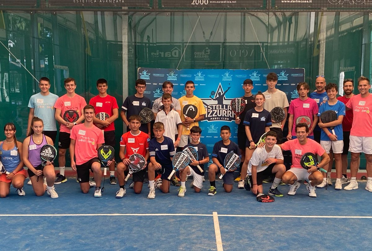 Jon_G_Arino's tweet photo. Sin ninguna duda!!! 👌👌👌
🇮🇹 Italia tomando mucha inercia con nuestro deporte 🤔
📝 #StellaAzurraPadelClub muy buena escuelita de Ragazzi con #SimoneCarpentieri il grande Capitano 📈🚀
Roma ciudad museo que enamora!! 💓💓💓
#PadelFormacion https://t.co/3bs7tOVQRv