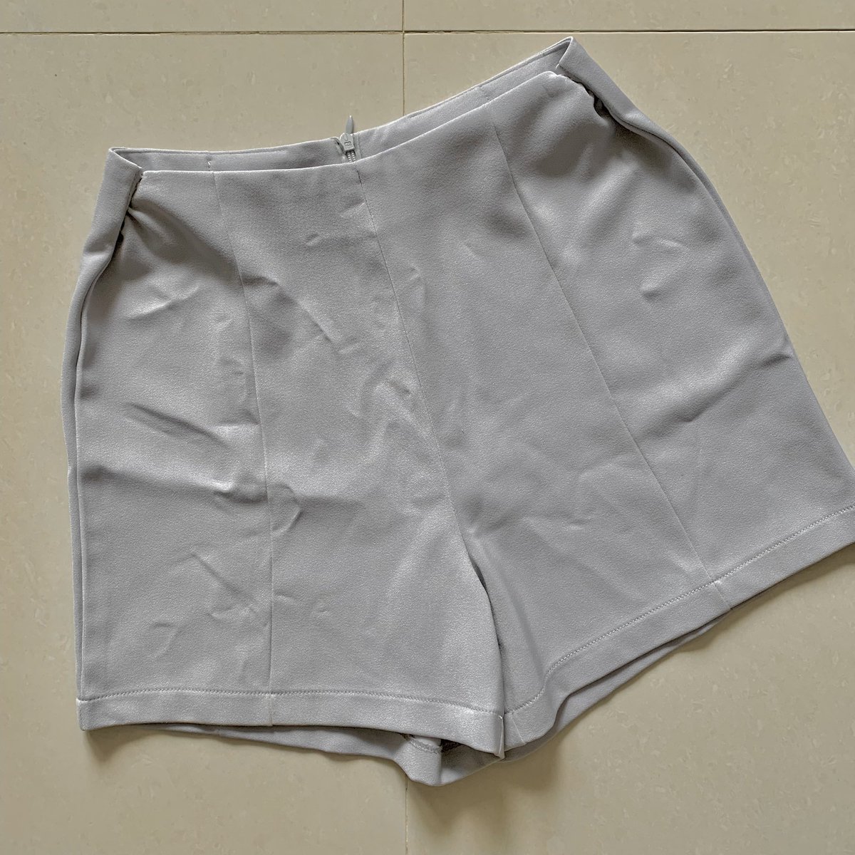 aijaoshop's tweet photo. 𓂋 ✶ ‧₊˚ กางเกงผ้า ˚ ༘✶ ⋆
ใส่ไป1รอบ (จิ๋วแอบเย็บเอวเข้านิดนุง เเต่ถ้าเอฟเดี๋ยวเค้าเลาะออกให้งับ) สายคาเฟ่มารับน้องไปด่วนๆ🛒🪄
sɪᴢᴇ : s-m 
ตำหนิ : รอยเลอะนิดนึง มองแทบไม่เห็นเลย
ᴘʀɪᴄᴇ : 60฿
sʜɪᴘᴘɪɴɢ : 30฿/+5 https://t.co/OaOpLIgKF6
