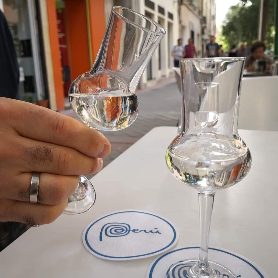 Cuarto domingo de julio se celebra en el Perú y el mundo el Día Nacional del Pisco, un homenaje a nuestro destilado de uva que es Patrimonio Cultural de la Nación.🍇🍸🇵🇪
 #FelizDíadelPisco #DiadelPisco #PiscoSpiritOfPeru #PiscoPerú  #saboresdelbicentenario  #SaboresdelPerú #pisco