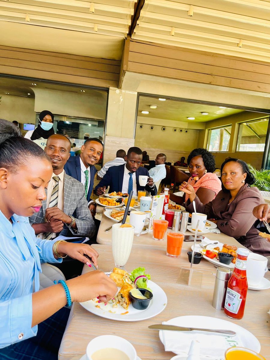 CJs__256's tweet photo. A Sunday well spent brings a week of content. It’s all about spending the day together, out at CJ's with Family and Friends as you enjoy our famous selection of good food and drinks.
Photo credit: Abdullahaziz Mohamed FB
#CJsBigMeals
#CJsMemories https://t.co/SYTHxXenC7