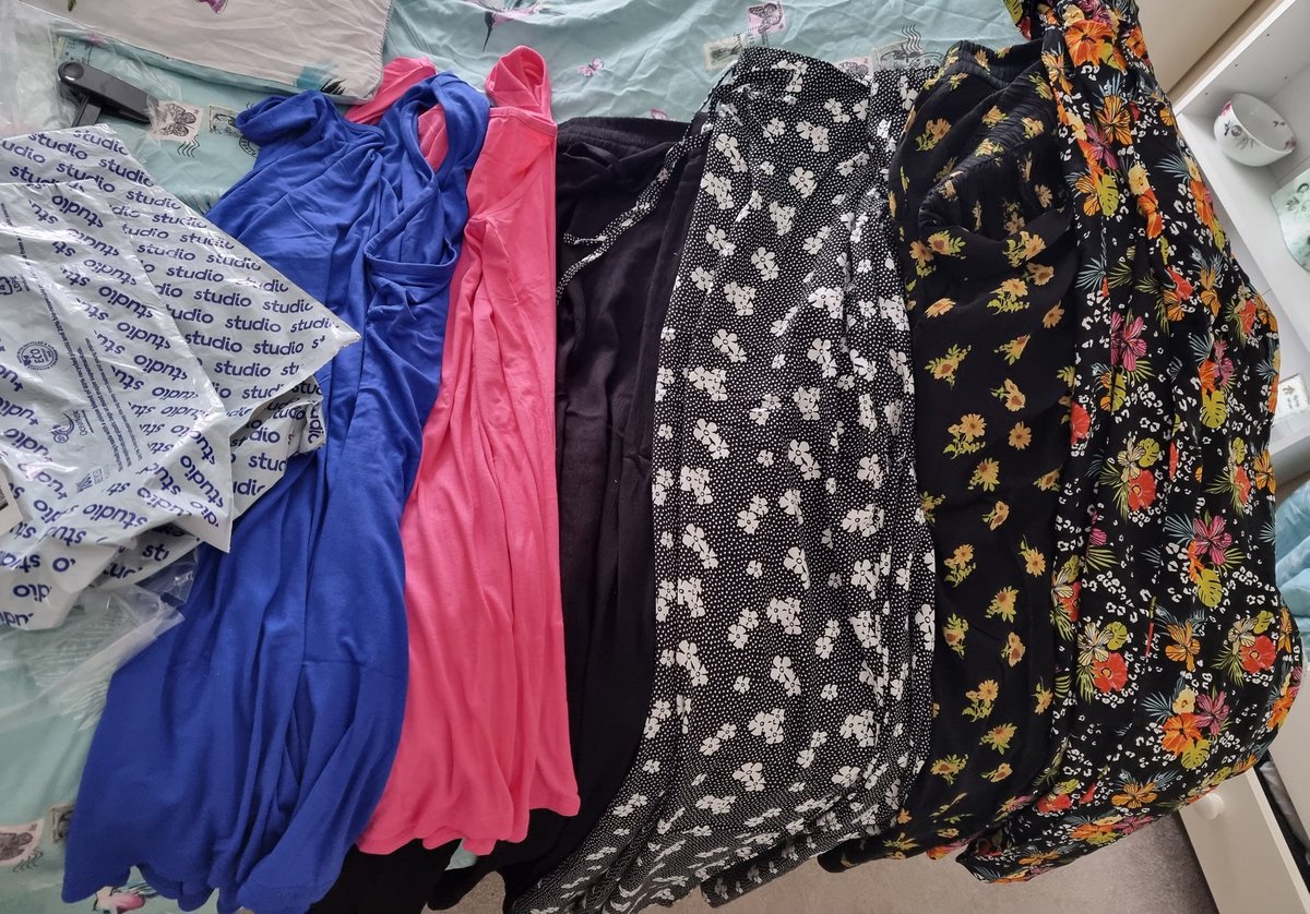 That feeling when ALL 7 items of clothing you ordered from <a href="/studio_co_uk/">Studio</a> FIT! Again! Trousers, cut-offs &amp; long vests 😀 ❤️🍾🥂