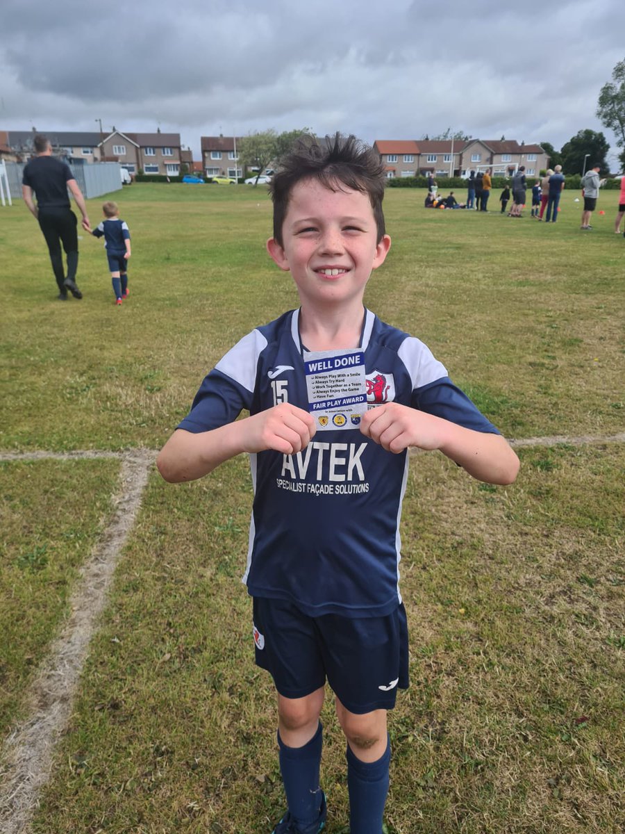 Great to have the boys back playing games after the Summer break. 

Goals galore in both games with lots of great tackles and saves as well. 

Thanks to The Young Glens for hosting us 👍⚽

Fair play card winners this week were Joel (Thunder) and Harry (Lightning)