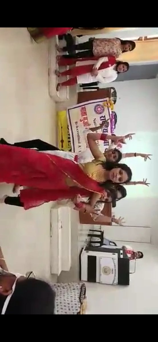 Anjali8886's tweet photo. Celebrated "International Women's Day" &amp; performed Nukkad natak on "Beti Bachao" By NSS Department at Mata Gujari mahila Mahavidyalaya Autonomous College jabalpur @_NSSIndia @NSSMP_ @NSSRDBhopal @YASMinistry @DevanshuGoutam @manjeetkaursah1 @MIB_India #NSS #NSSRDVV  #latepost https://t.co/zSp4equiXN