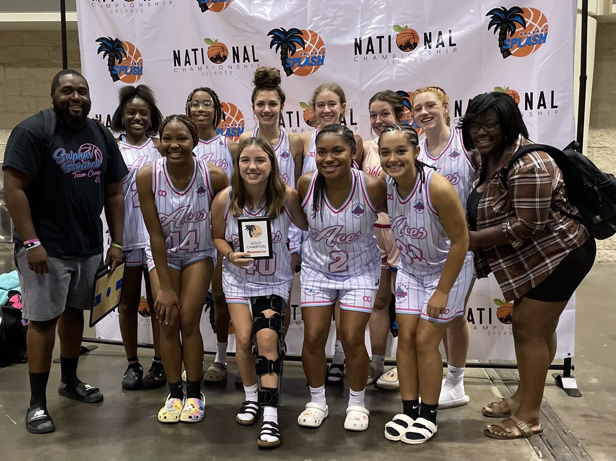 KSMACK24's tweet photo. Gold bracket champs https://t.co/GprFBnOc5b