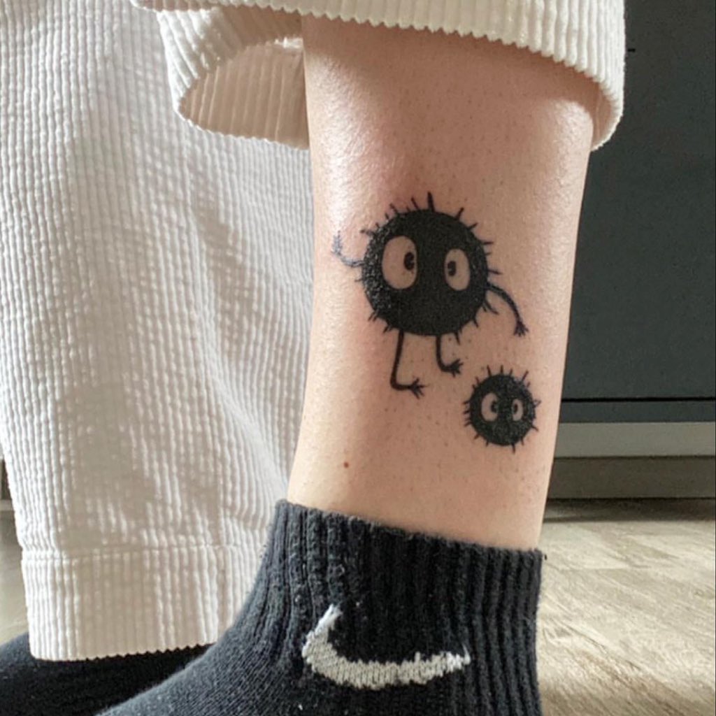 Jdlvx's tweet photo. Il y a peu j’ai eut la chance de commencer un apprentissage dans un salon à Tourcoing 😋
Voilà mon tit taf si ca en intéresse certain, insta : Tsukiyo_ink https://t.co/G7vUv5wrpY