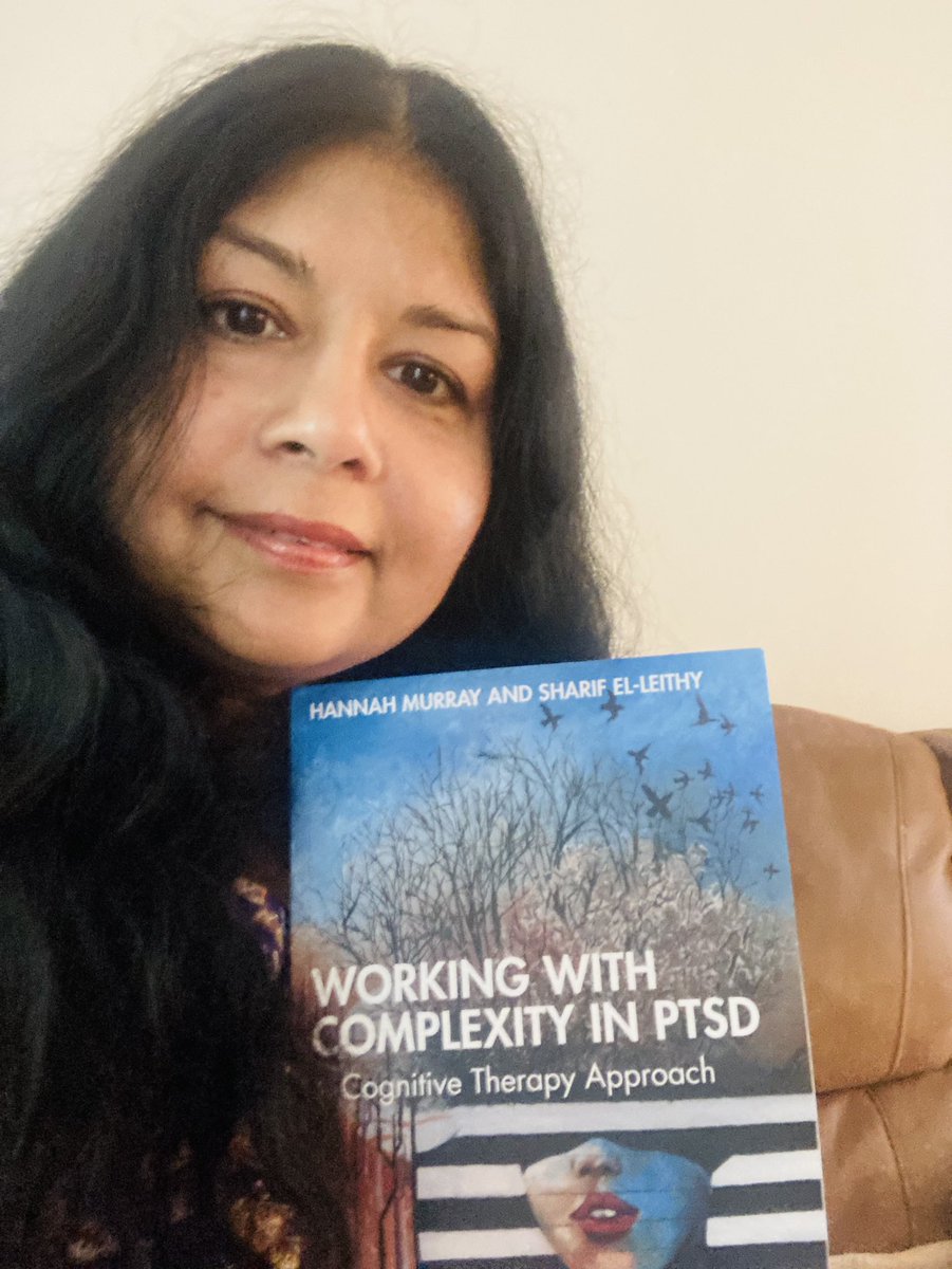 Working with complexity in PTSD by @MurrayPTSD & @sharifelleithy a well written guide for those working with trauma/PTSD. Will highly recommend to all IAPT therapists and supervisors! @IAPTworkers @BABCP_Equality @MaudsleyNHS @theCBTJournal @LeilaLawton3 @talkwandsworth @BABCP