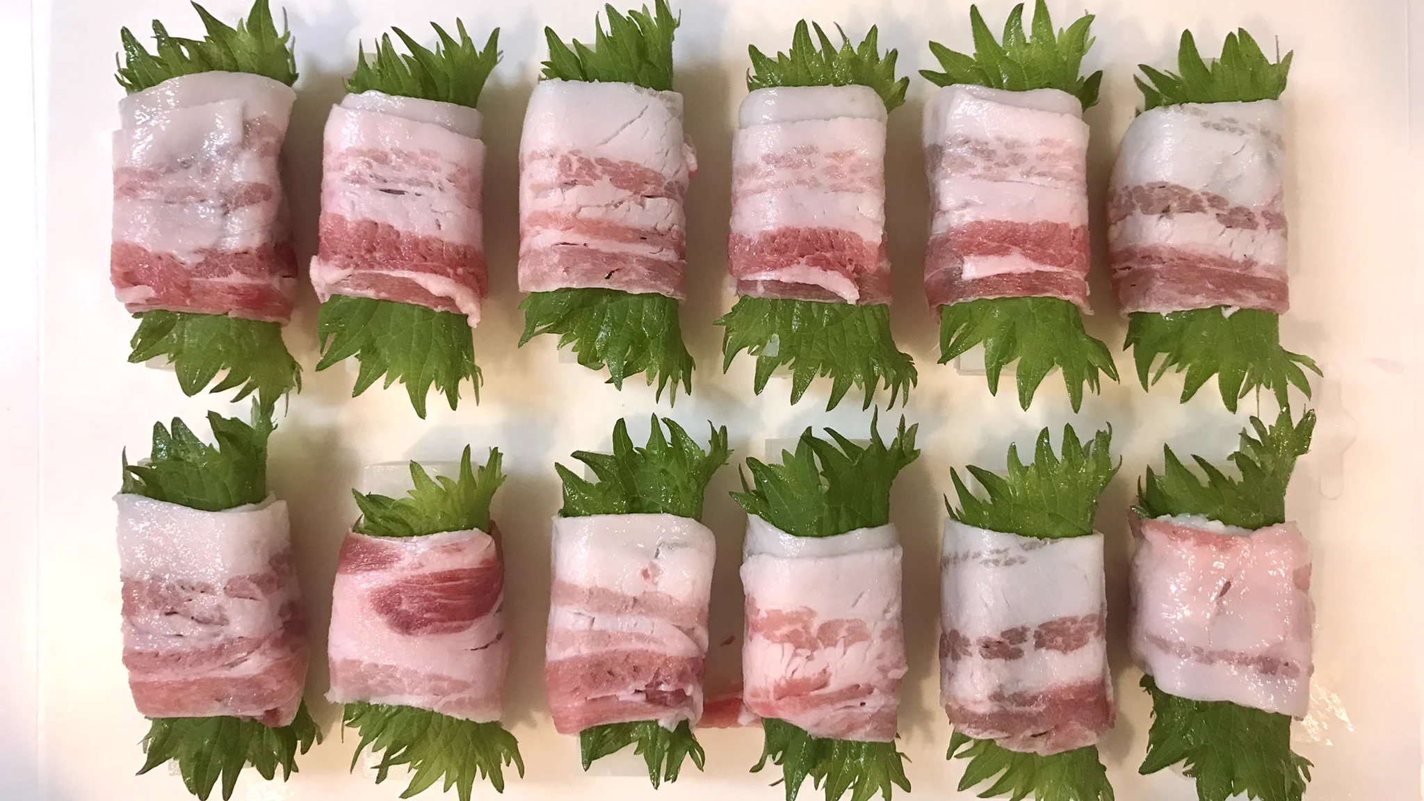 食べ応え抜群なのでは！？餅チーズしそ豚食べてみて！