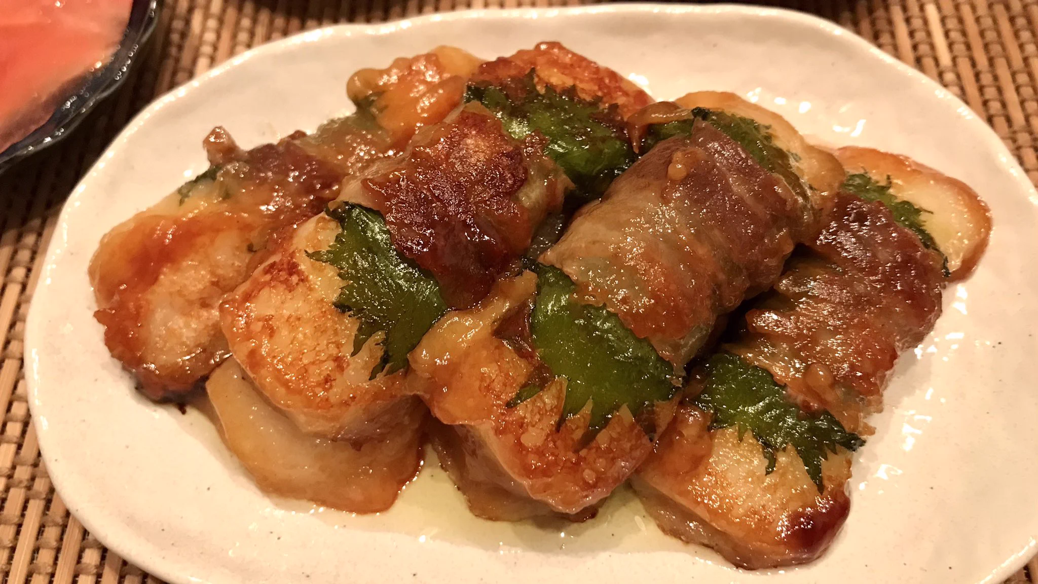 食べ応え抜群なのでは！？餅チーズしそ豚食べてみて！