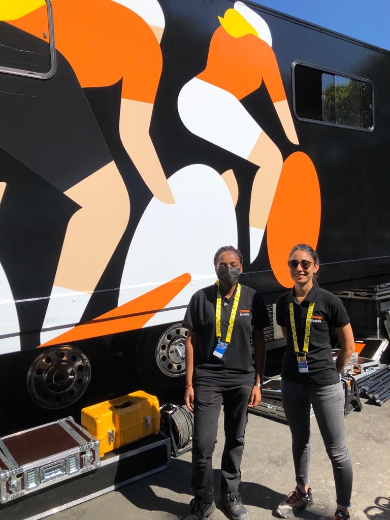 Annie Chasle (@a_chasle) on Twitter photo En ce premier jour du Tour féminin, une pensée particulière pour mes anciennes équipes et bravo aux 2 femmes de l’UI Affaires qui sont intégrées à l’équipe Orange 100% femmes 👌<a href="/MeriemMezzi/">Meriem Mezzi</a> <a href="/Orange_France/">Orange France</a> <a href="/pldeguillebon/">Pierre-Louis de Guillebon</a> <a href="/hajertebourbi/">Hajer TEBOURBI</a> En ce premier jour du Tour féminin, une pensée particulière pour mes anciennes équipes et bravo aux 2 femmes de l’UI Affaires qui sont intégrées à l’équipe Orange 100% femmes 👌<a href="/MeriemMezzi/">Meriem Mezzi</a> <a href="/Orange_France/">Orange France</a> <a href="/pldeguillebon/">Pierre-Louis de Guillebon</a> <a href="/hajertebourbi/">Hajer TEBOURBI</a>