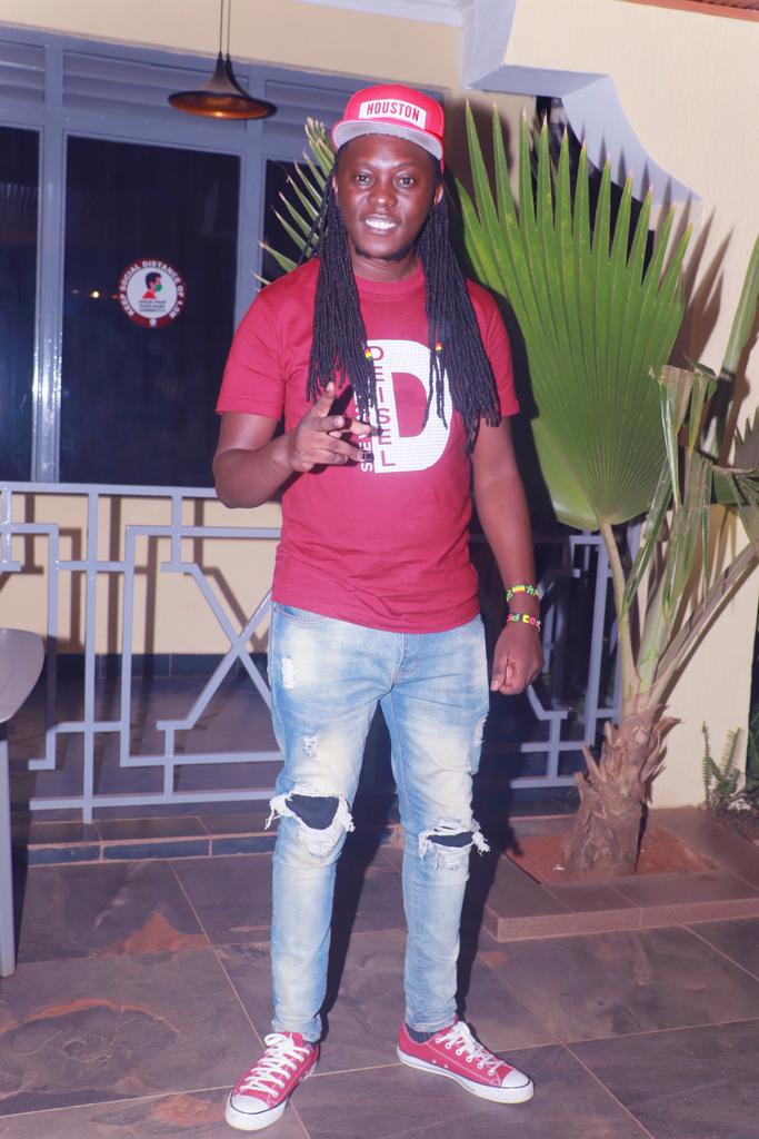 DEEJAY PATIZ (@deejaypatiz) on Twitter photo It's reggae splash time na tuko ndakas already on 102.7 <a href="/radiomaisha/">Radio Maisha</a>.ke uko wapi na unasikiza na nani tukubig up @matetongola and <a href="/deejaypatiz/">DEEJAY PATIZ</a> #reggaesplash 🔥🔥🔥 It's reggae splash time na tuko ndakas already on 102.7 <a href="/radiomaisha/">Radio Maisha</a>.ke uko wapi na unasikiza na nani tukubig up @matetongola and <a href="/deejaypatiz/">DEEJAY PATIZ</a> #reggaesplash 🔥🔥🔥