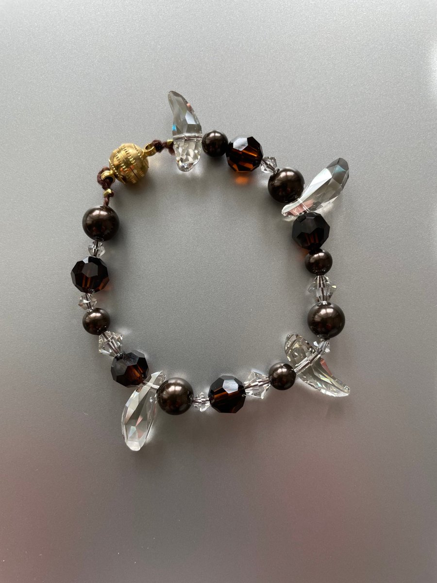 Excited to share the latest addition to my #etsy shop: Beautiful beaded bracelet with magnetic clasp etsy.me/3J1OMGk #clear #brown #no #women #magnetic #artdeco #jewelry #eveningjewellery #bracelet