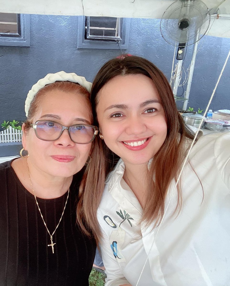 _dsrgrce's tweet photo. Spread your wings and prepare to fly
For you have become a butterfly,
Fly abandonedly into the sun
If you should return to me
We truly were meant to be
So spread your wings and fly
Butterfly 🦋❤️🥰
#GandangKara
#KarLloyd https://t.co/jTyPxn8t6k