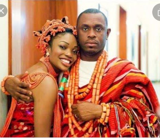 enyinnayaibeka's tweet photo. I cherish traditional attire of Esan people. They have beautiful girls. The Esans primarily speak the Esan language, an Edoid language related to the Urhobo, the Edo, and the Etsako. There are many deities of the Esan religion: Osanobua, the main Edo-Esan god. #DadaNwaMmiri https://t.co/jFvzkNUZzg