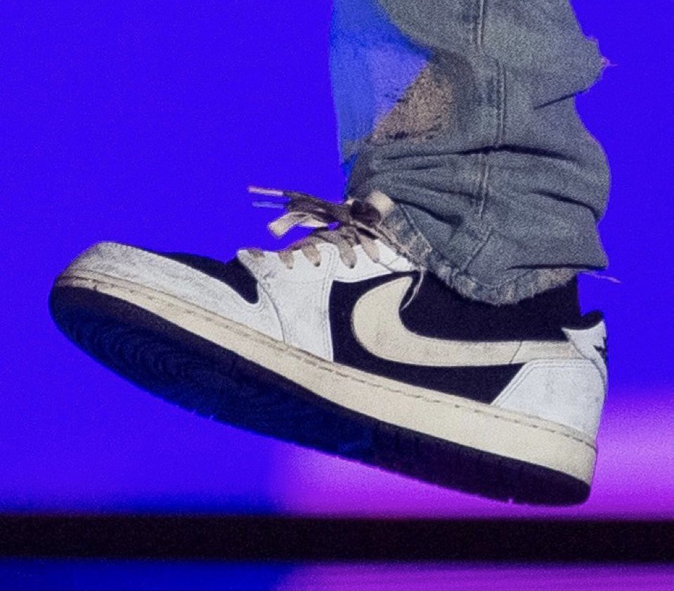 エアジョーダン1 Air Jordan 1 26.5cm ナイキ スニーカー トラヴィス・スコット × ナイキ エアジョーダン1 