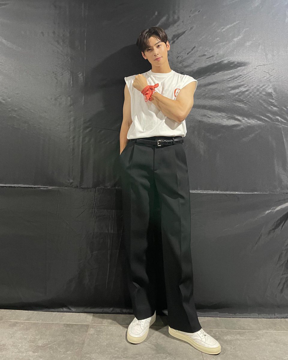 focus_on_ew's tweet photo. 차으누 다리 오메다｡｡ https://t.co/lhD6qBxxHp